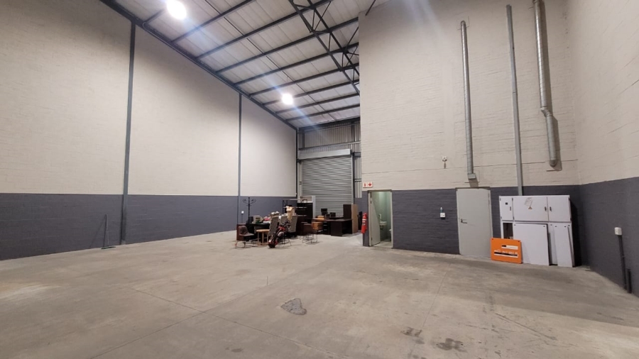 To Let commercial Property for Rent in Stikland Western Cape